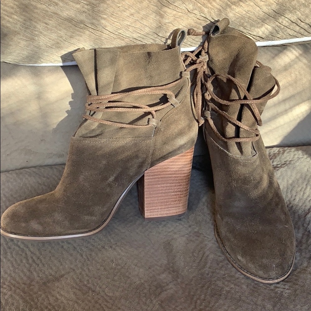 Jessica Simpson Satu suede ankle tie slouch bootie